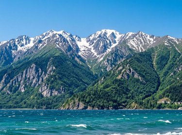 Горы и море — два мира, одно путешествие