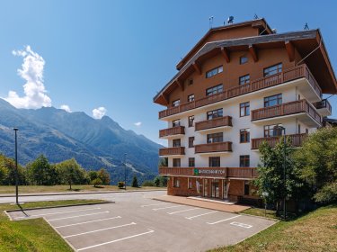 Differences Between Philosophy Mountain Hotels: Buildings A, B, and D
